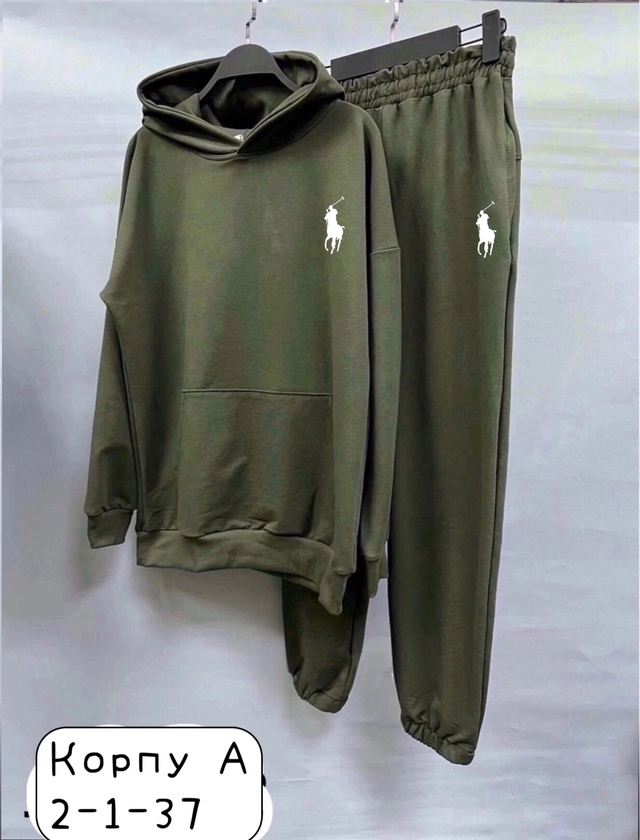 Спортивный костюм 22953194