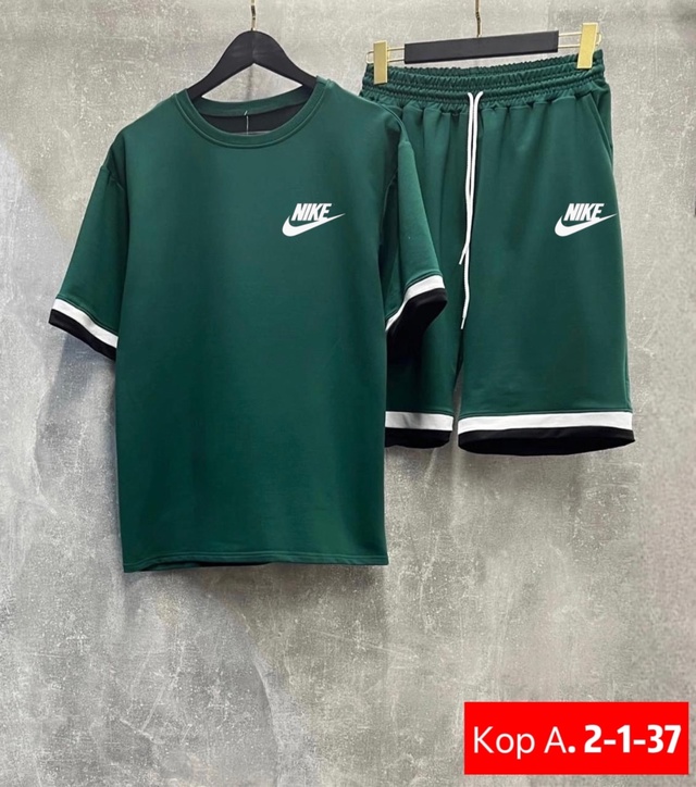 Спортивный костюм 22957058