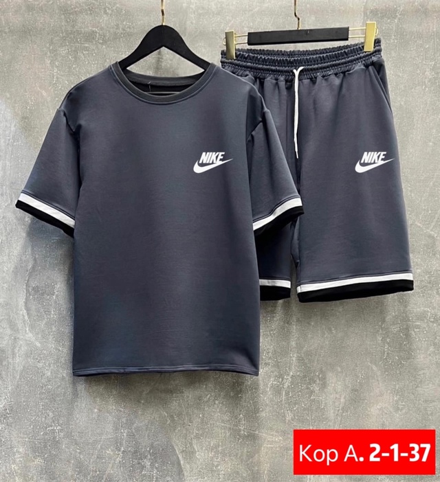 Спортивный костюм 22957058