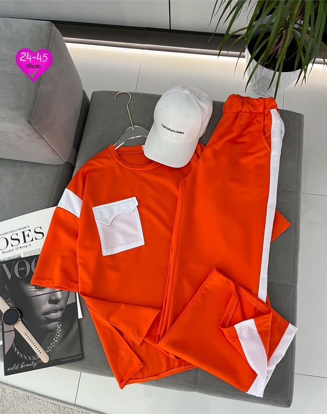 Спортивный костюм 22956190