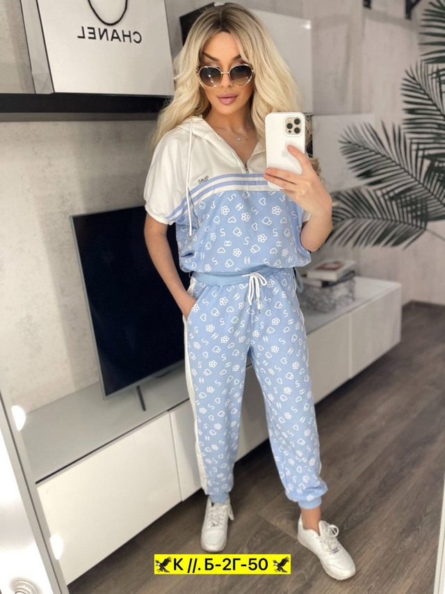 Спортивный костюм 22957854