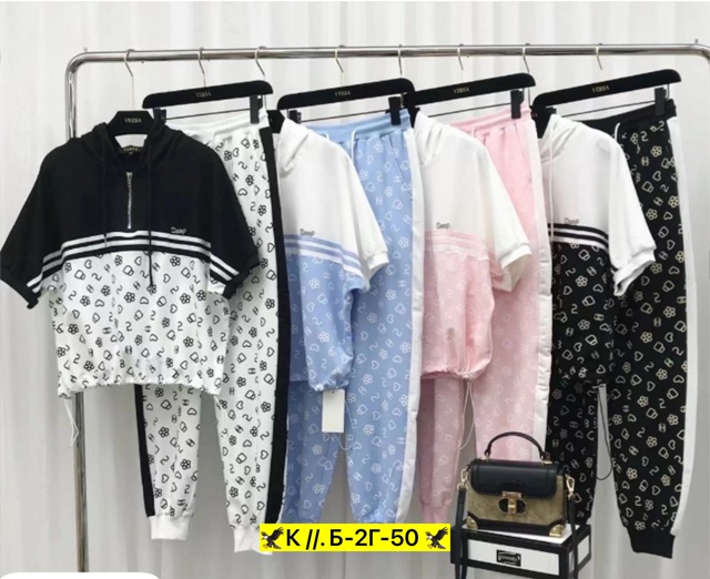 Спортивный костюм 22957854