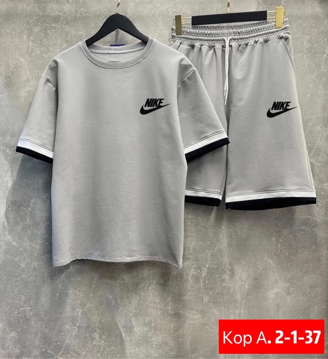 Спортивный костюм 22957058