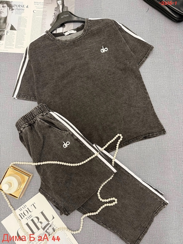 Спортивный костюм 22960547