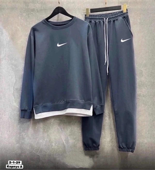 Спортивный костюм 22963302