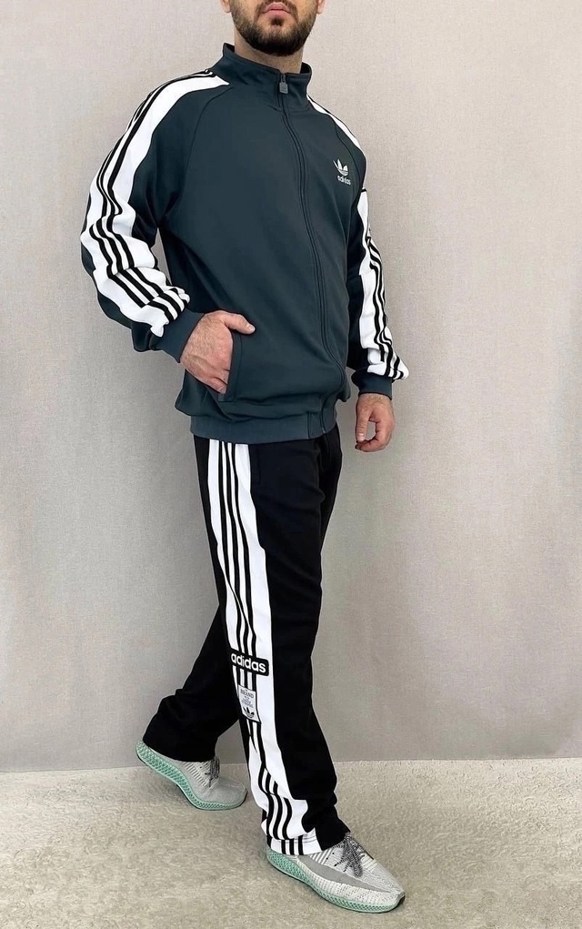 Спортивный костюм 22966658