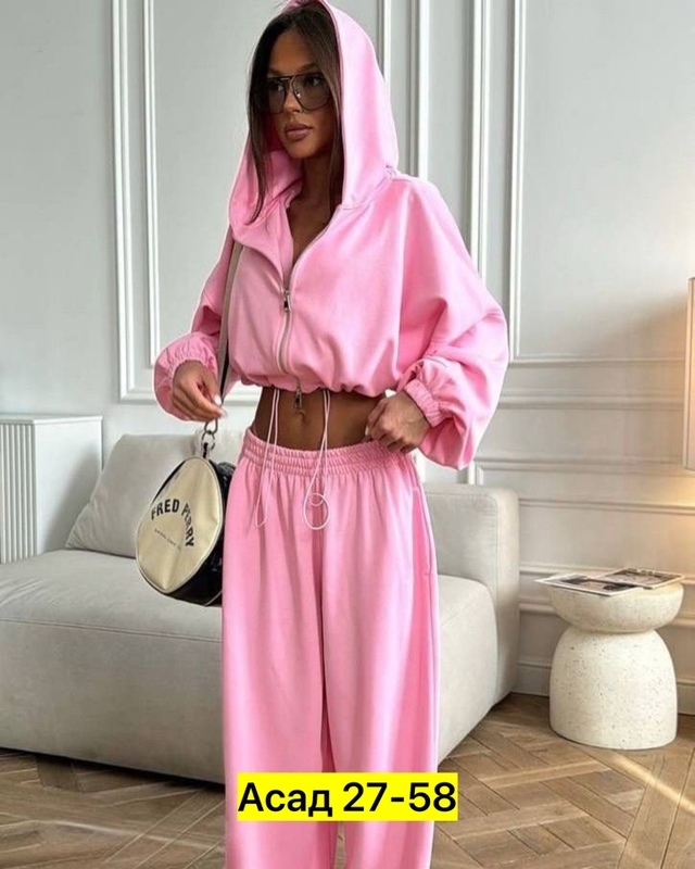 Спортивный костюм 22975335