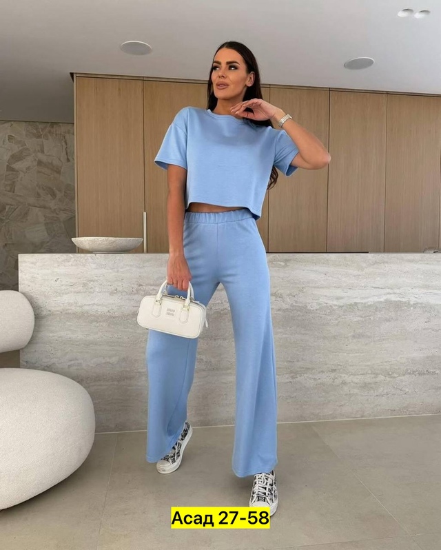 Спортивный костюм 22974480