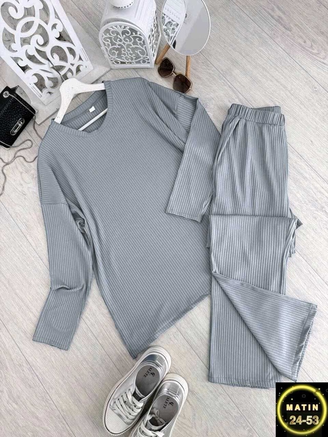 Костюм 22977560