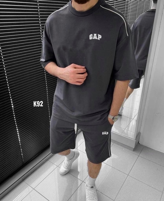 Спортивный костюм 22976910