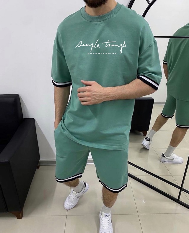 Спортивный костюм 22977248