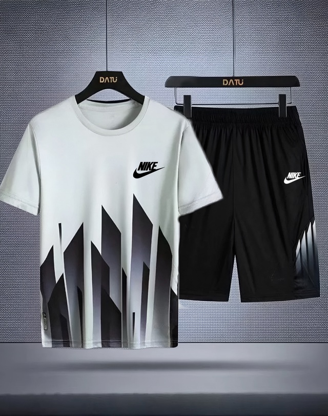 Спортивный костюм 22979458