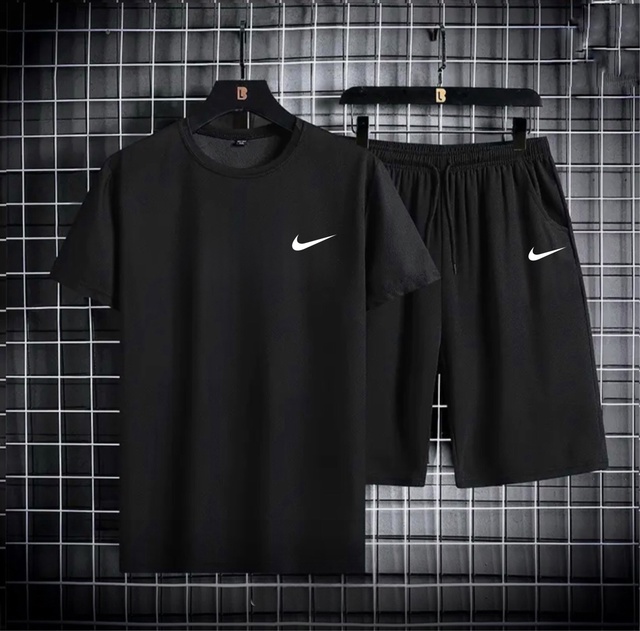 Спортивный костюм 22979699