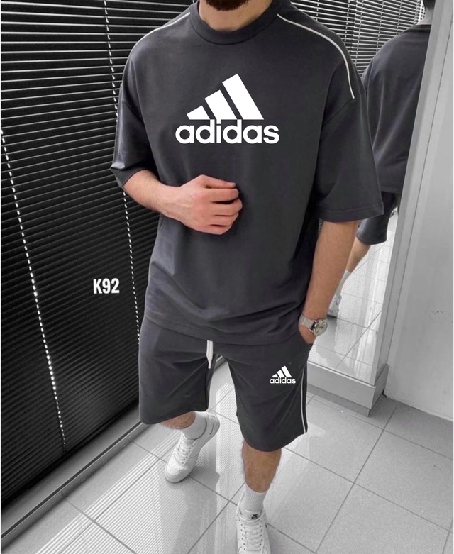 Спортивный костюм 22979868