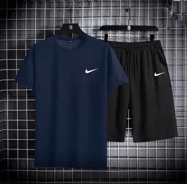 Спортивный костюм 22979699