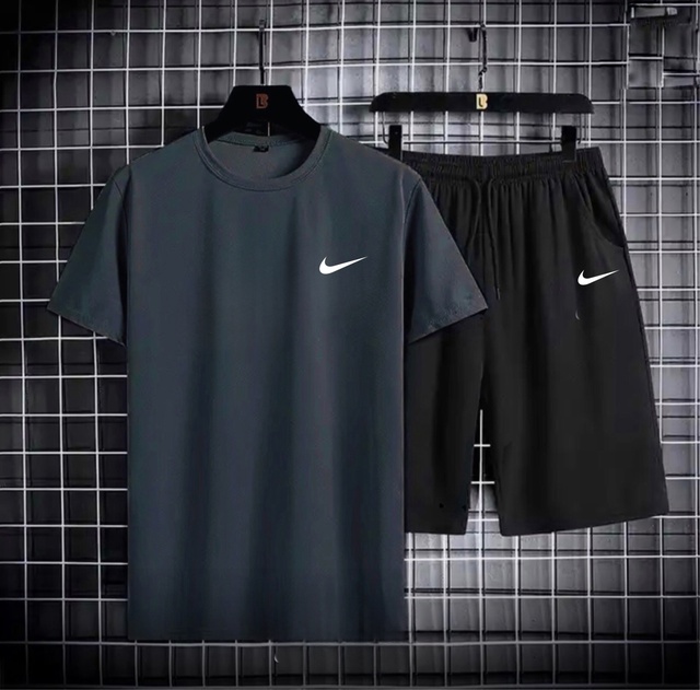 Спортивный костюм 22979699