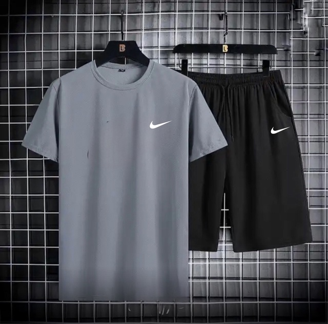 Спортивный костюм 22979699