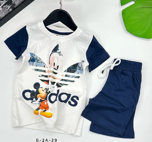 Спортивный костюм 22983246