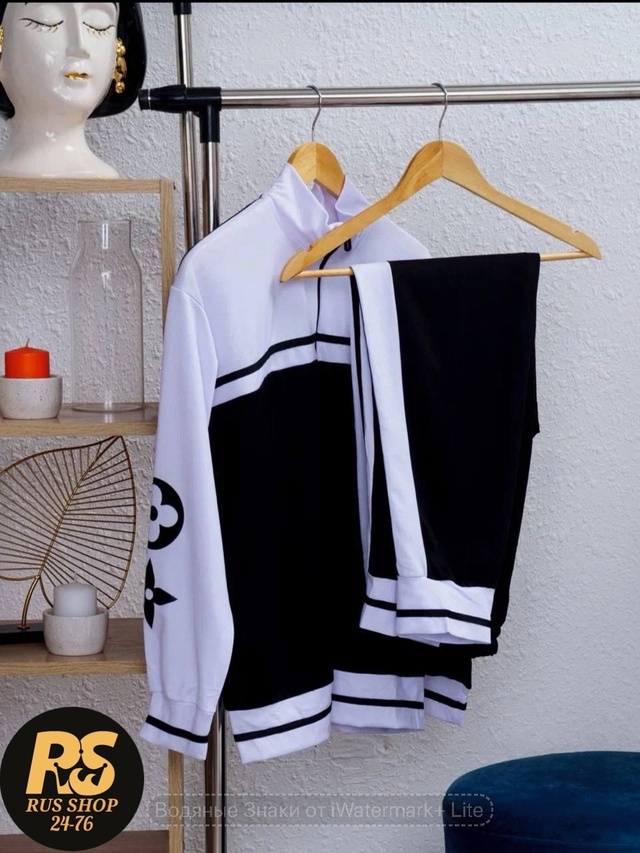 Спортивный костюм 22985094