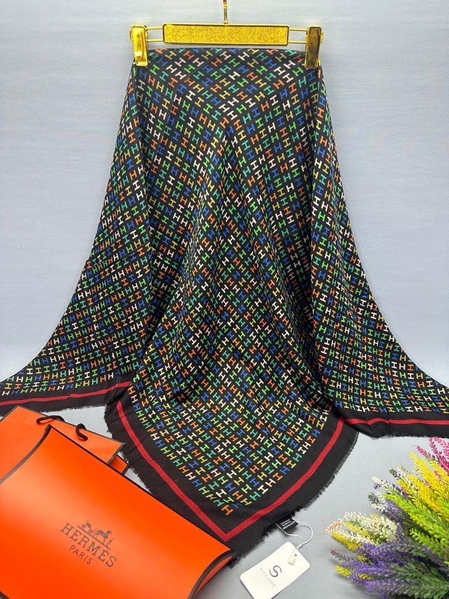 Платок 22988542