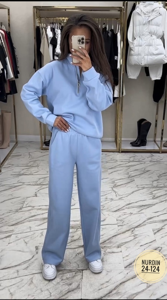 Костюм 22996303