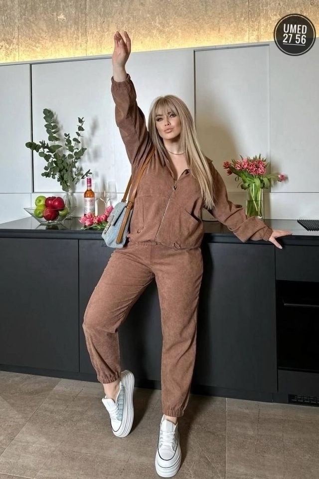 Костюм 22996359