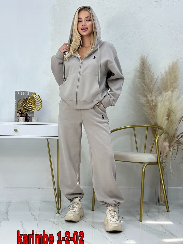 Спортивный костюм 22997769