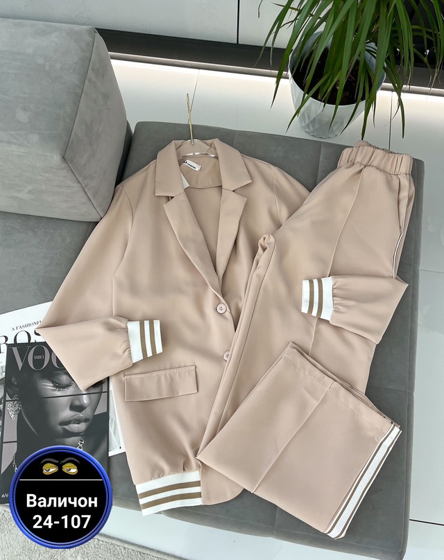 Костюм 22996676