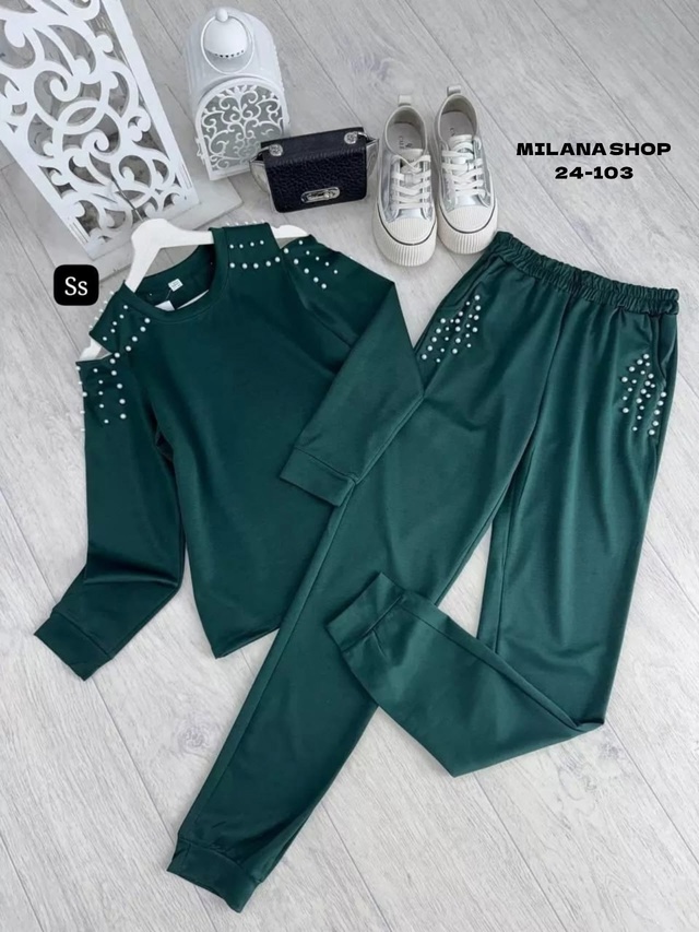 Спортивный костюм 22997432