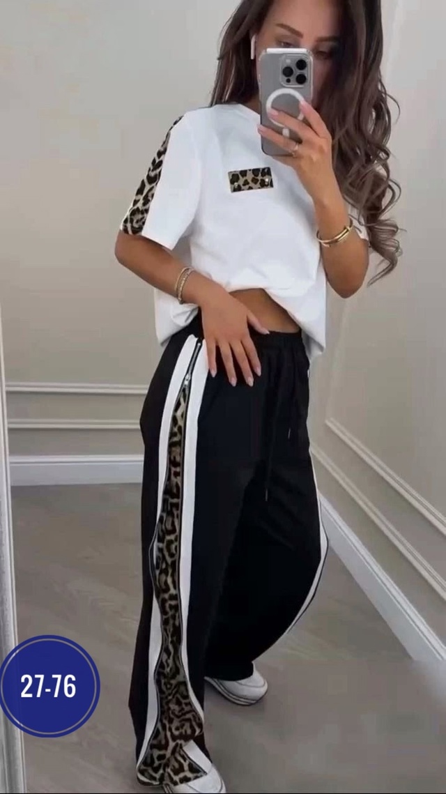 Костюм 22998352