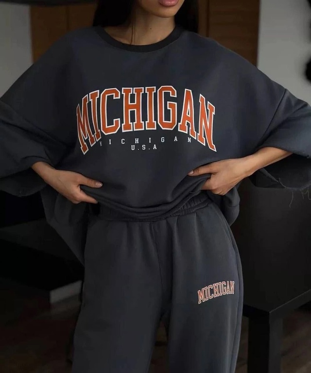 Спортивный костюм 23002586