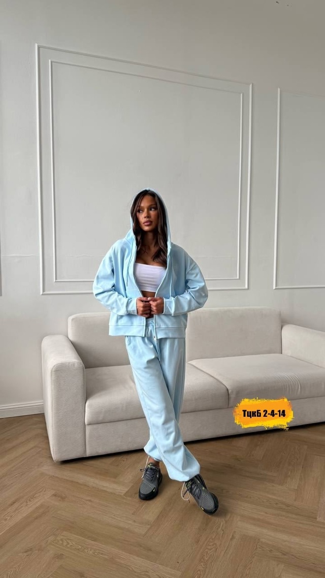 Спортивный костюм 23007550