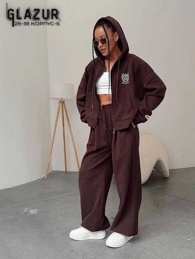 Спортивный костюм 23008196