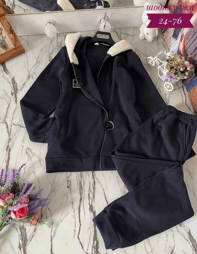 Спортивный костюм 23008578