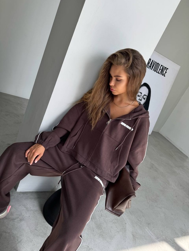 Спортивный костюм 23010764