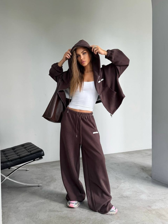 Спортивный костюм 23010764