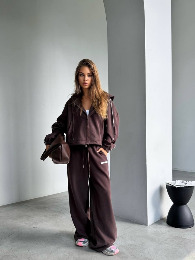 Спортивный костюм 23010764