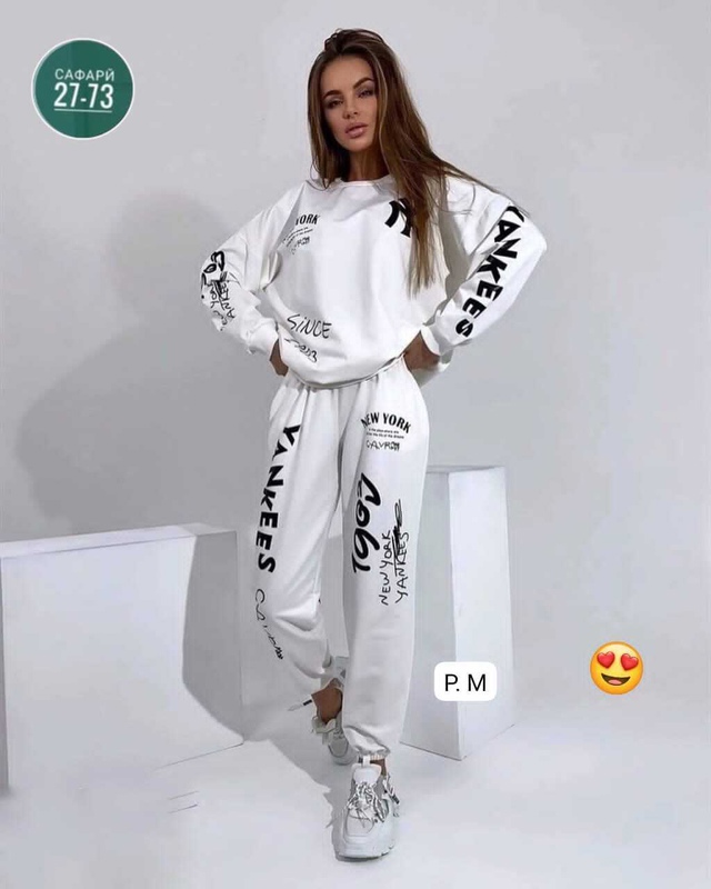 Спортивный костюм 23013338