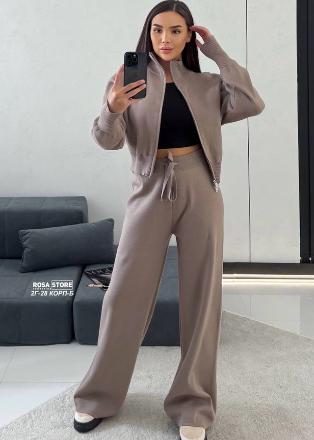 Спортивный костюм 23015558