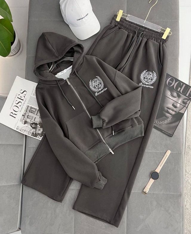 Спортивный костюм 23017008