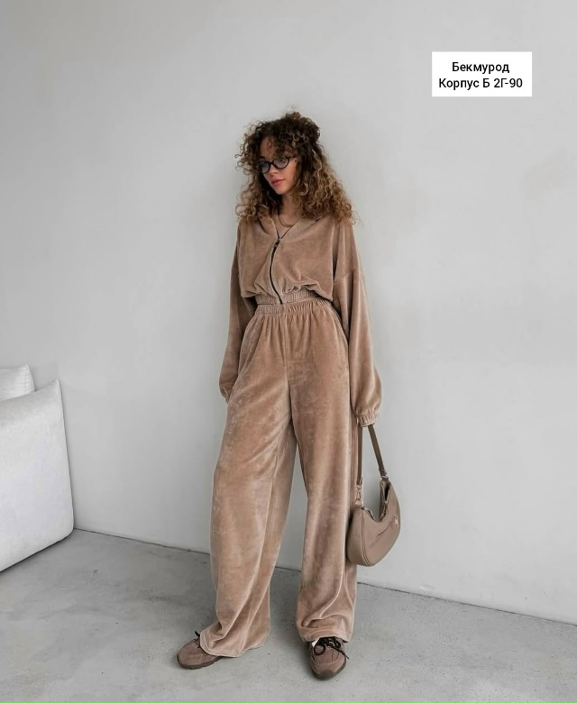 Спортивный костюм 23019667