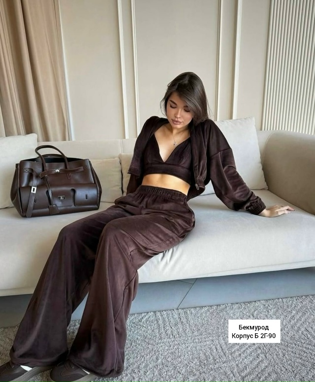 Спортивный костюм 23019667