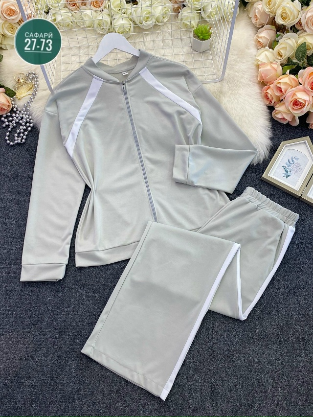 Спортивный костюм 23029444