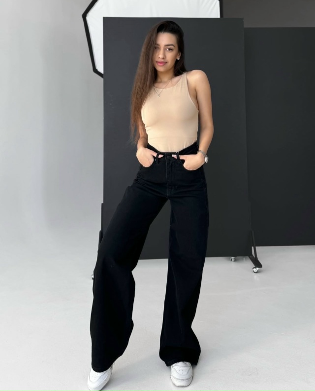 Джинсы 23033191