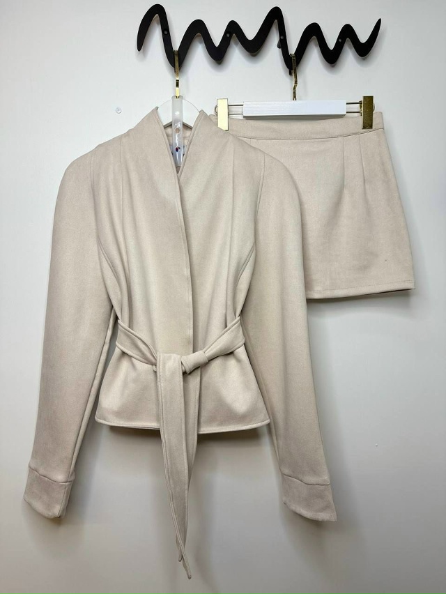 Костюм 23033823