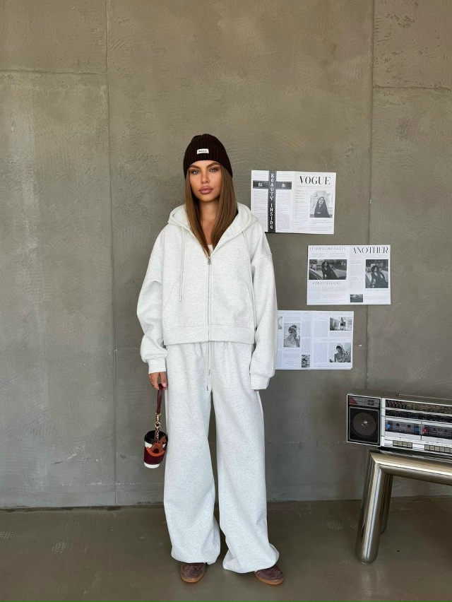 Спортивный костюм 23041602