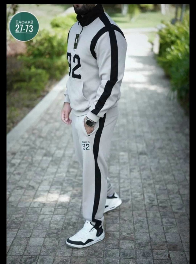 Спортивный костюм 23042652