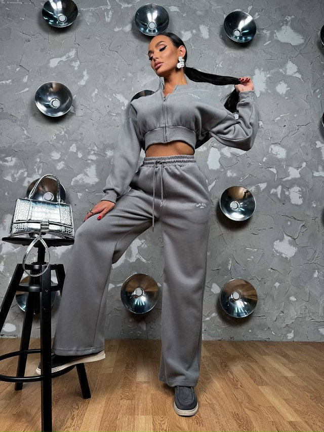 Спортивный костюм 23052113