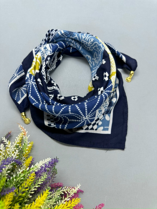 Платок 23054347