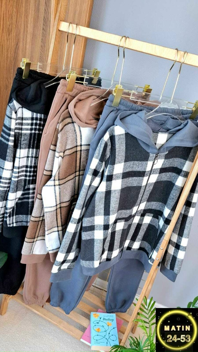 Спортивный костюм 23065321